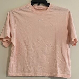 Women’s The Nike TEE Soft Pink tshirt center swoosh loose fit short sleeve Sz M
